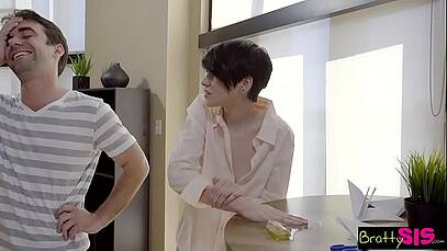 หนังxฝรั่งนัดสาวใน B-talk มาxxxกันที่บ้านตัวจริงแม่งขาวชิบหายเลยว่ะ หียังขาวเลย